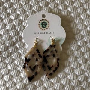 Earrings// have never been worn!!